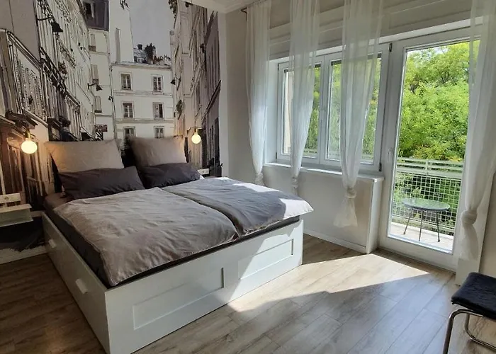Moma Homes *